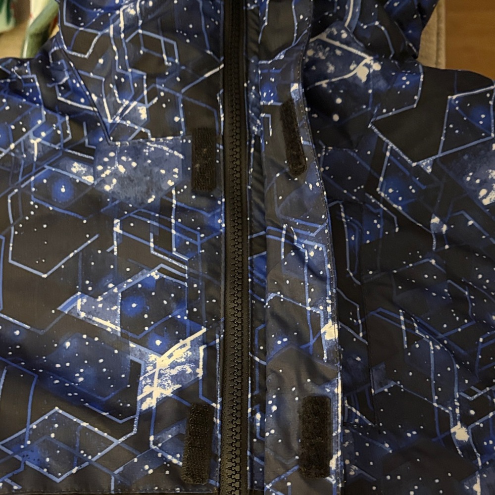 The Children's Place Starry Blue and Black Puffer Jacket - Picture 5 of 8